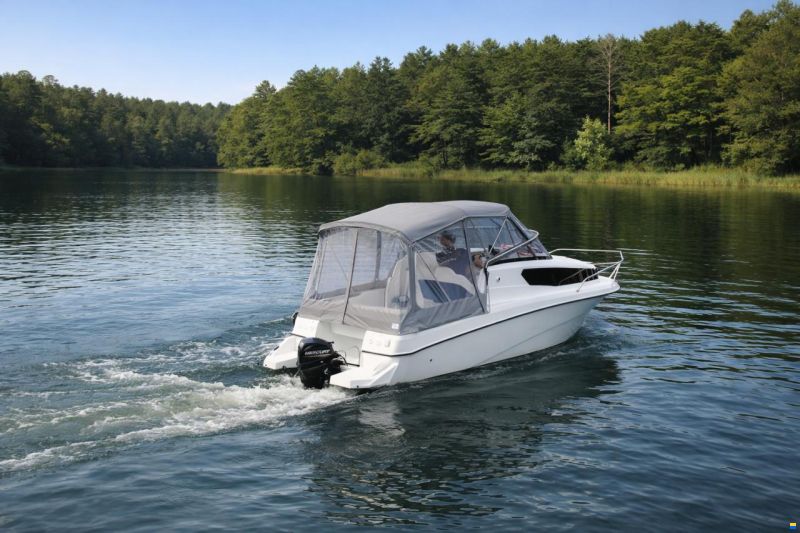 Aqua Royal 680 Cabin