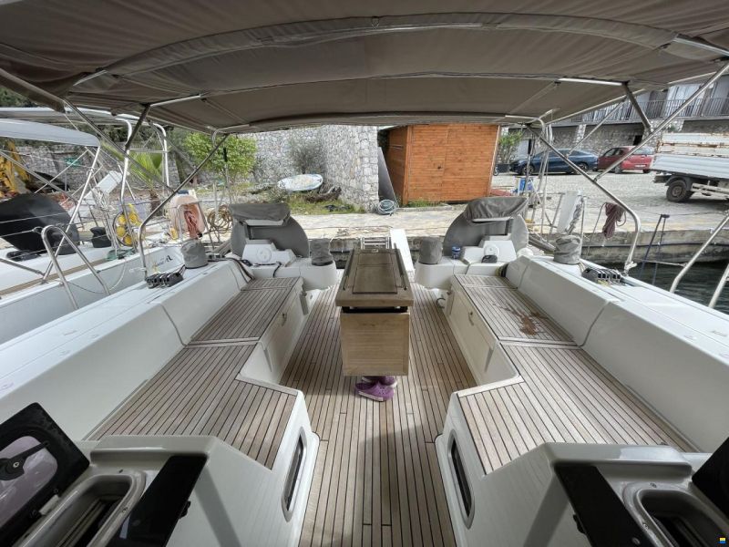 Beneteau Oceanis 55