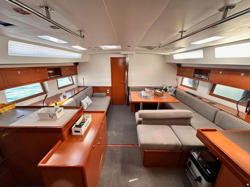Beneteau Oceanis 55