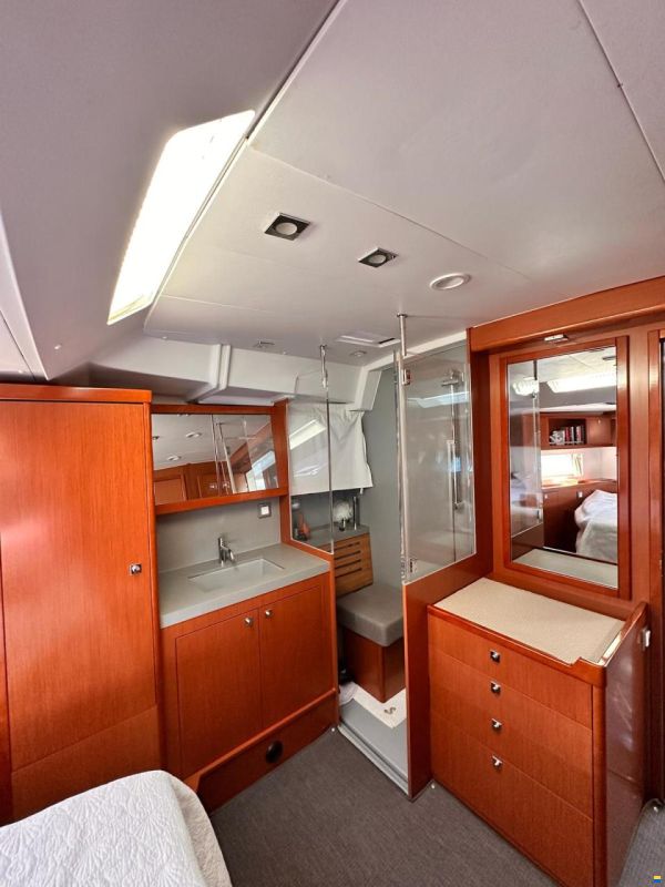 Beneteau Oceanis 55