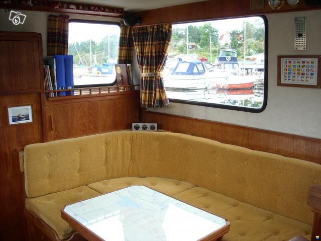 Husky Dane 850