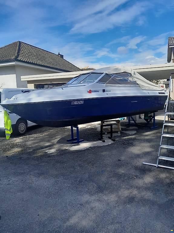 Sea Ray Seville 2 5.6 Cabin