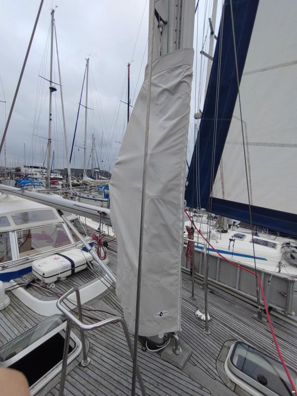 Hallberg-Rassy HR 42e