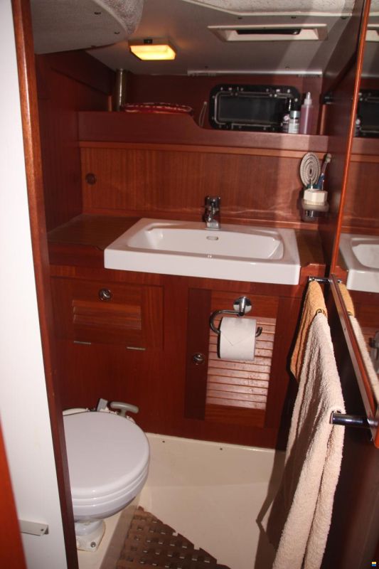 Hallberg-Rassy HR 42e