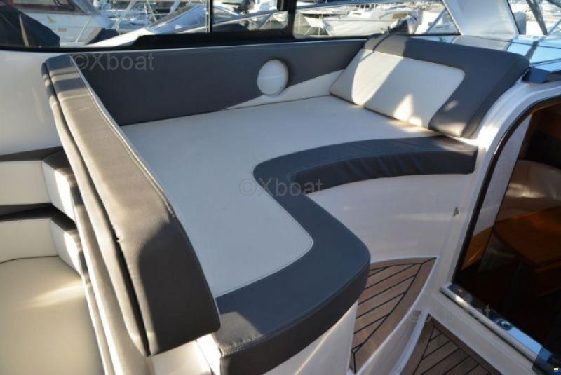 Galeon 325 HTS