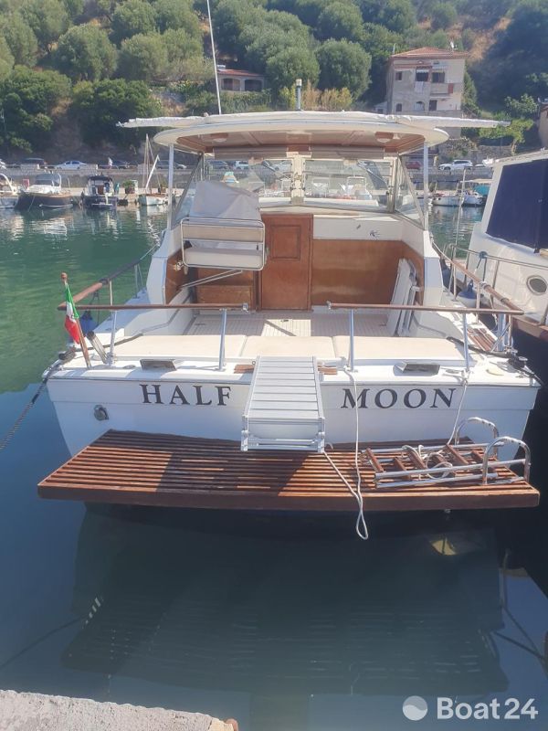 Chris Craft COMMANDER 31