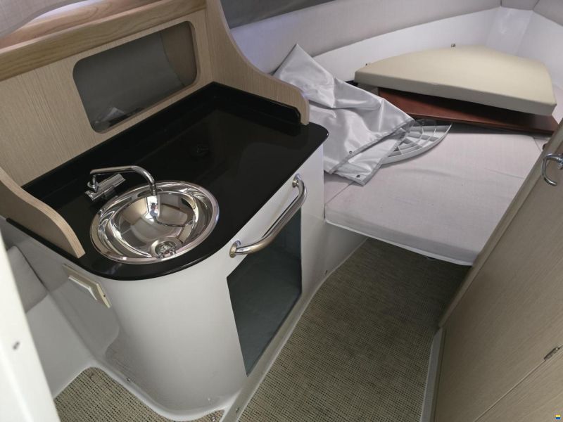 Saver 690 Cabin