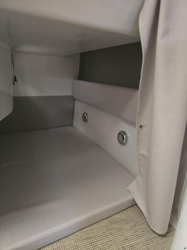 Saver 690 Cabin