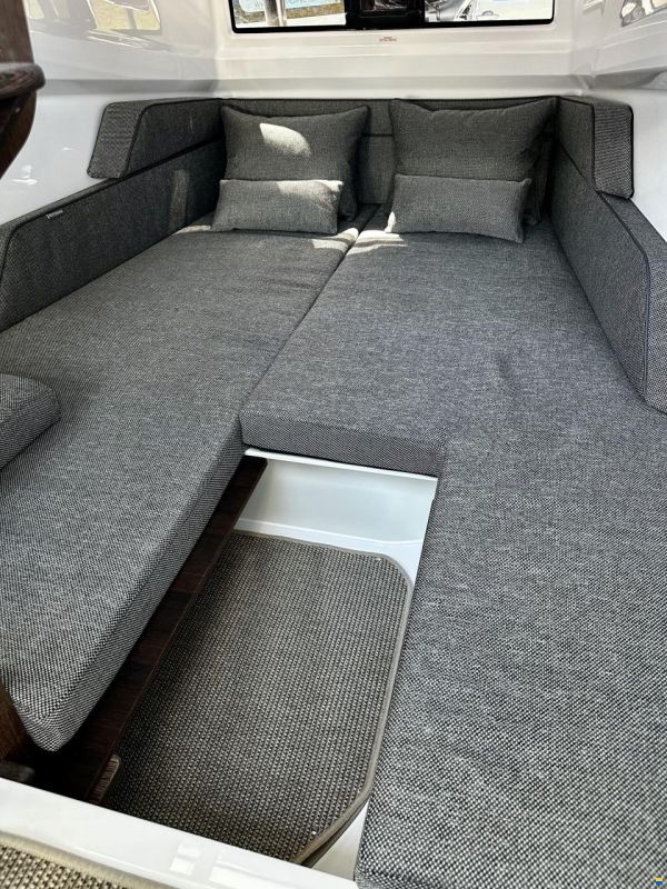 Axopar 29 XC Cross Cabin BRABUS 2026