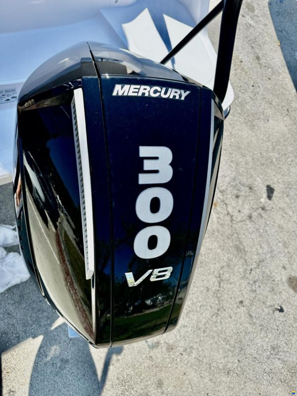 Axopar 25 Cross Top BRABUS Performance