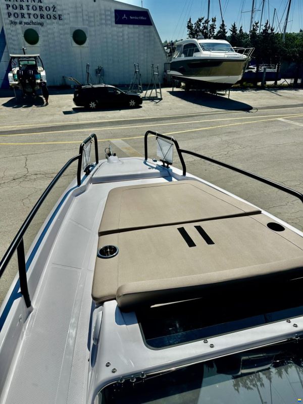Axopar 25 Cross Top BRABUS Performance
