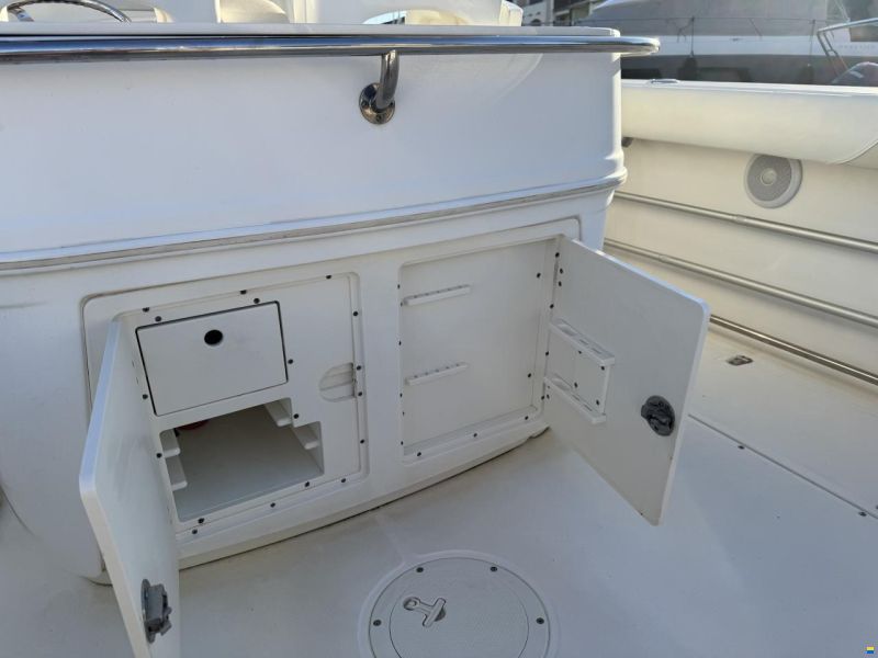 Boston Whaler 320 Outrage