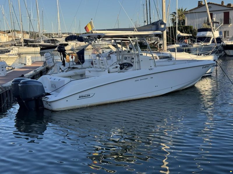 Boston Whaler 320 Outrage