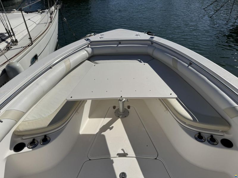 Boston Whaler 320 Outrage