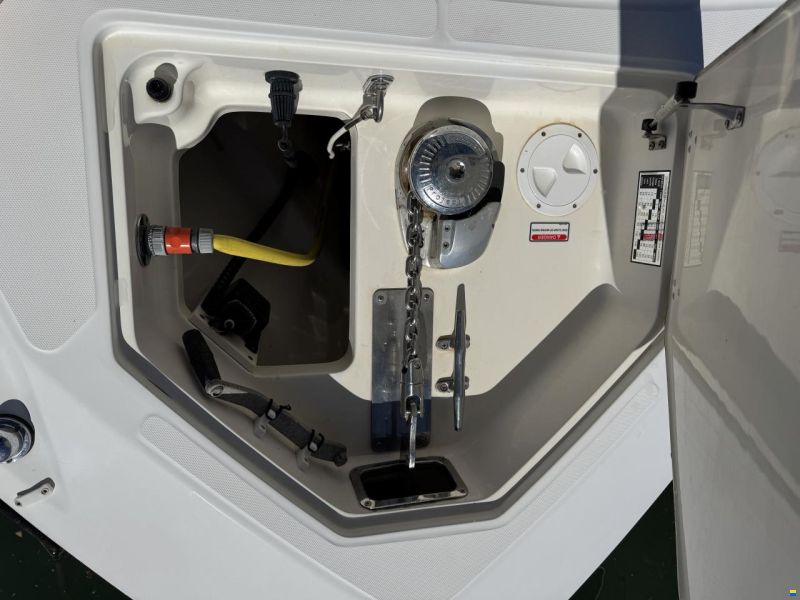 Boston Whaler 320 Outrage