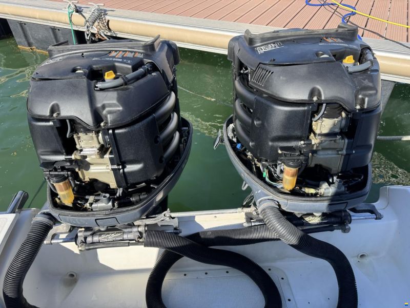 Boston Whaler 320 Outrage