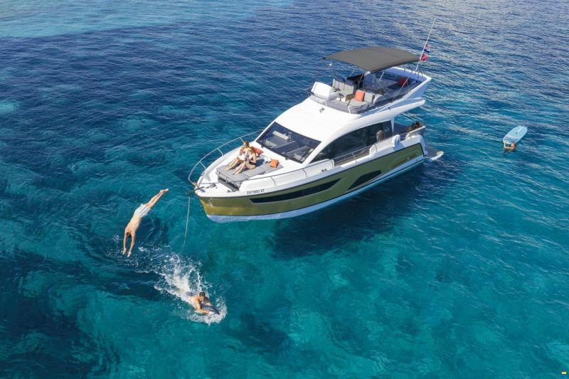 Sealine F430