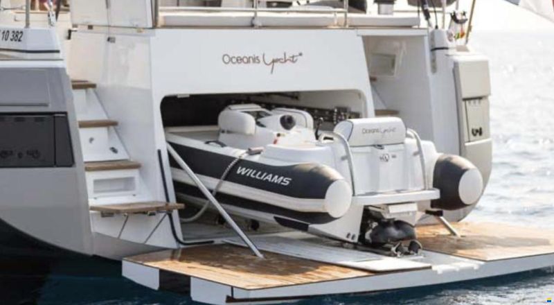 Beneteau Oceanis Yacht 62