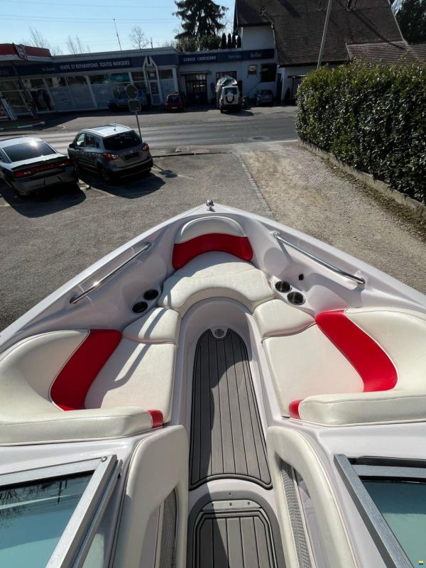 Correct Craft Crossover Nautique 211