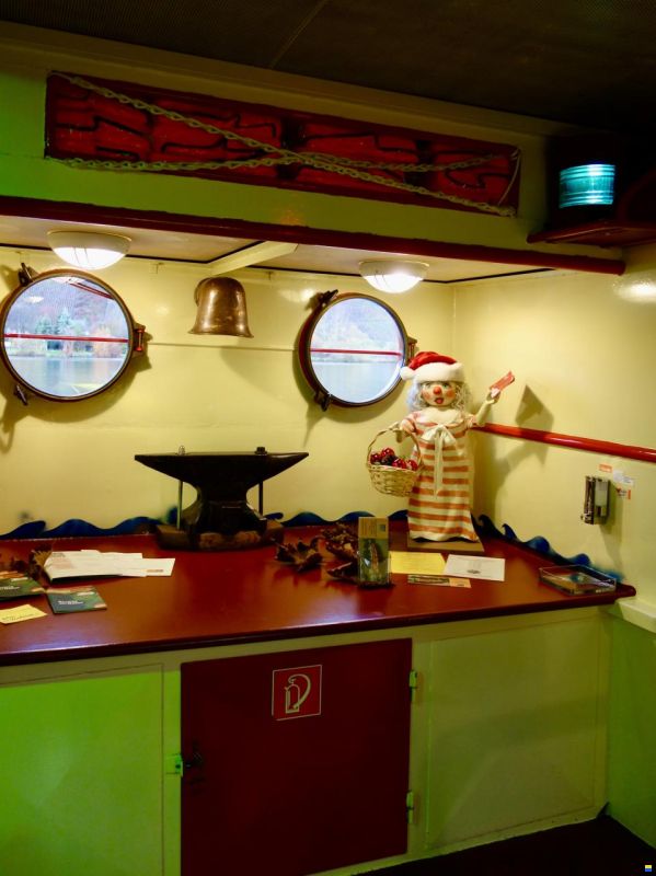 Fahrgastschiff
