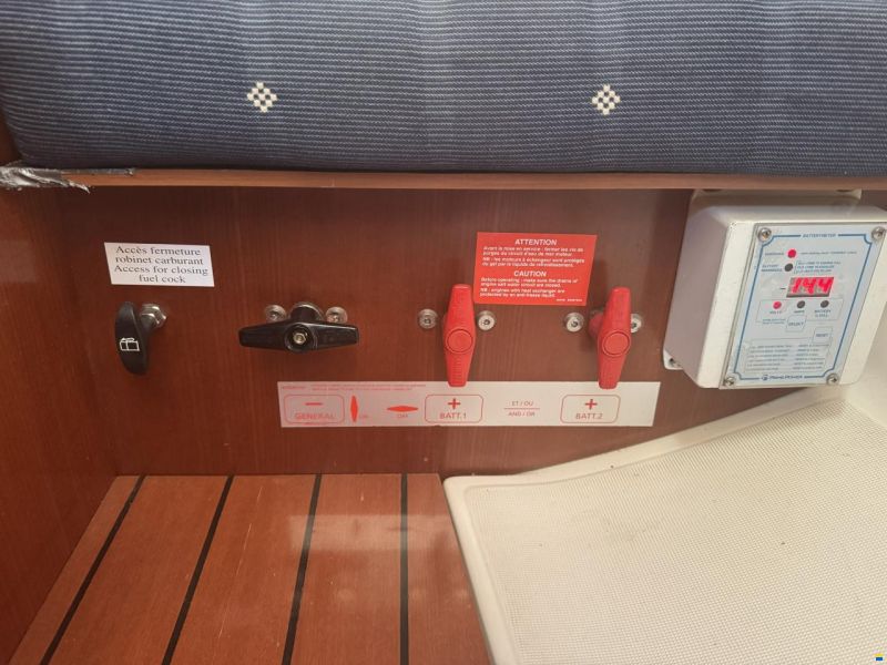 Beneteau Oceanis 323 Clipper