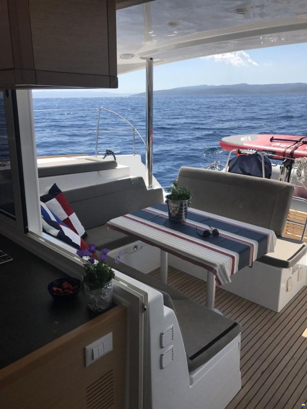 Lagoon 400 S2
