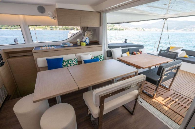 Lagoon 43