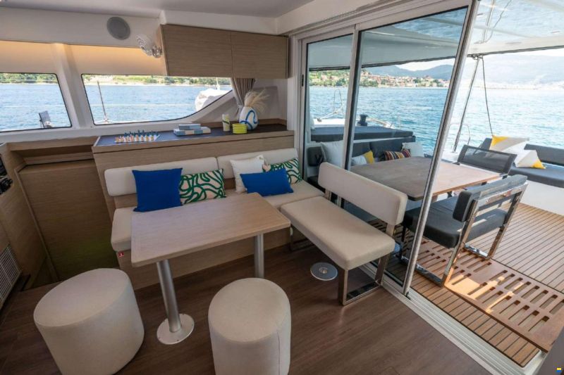 Lagoon 43