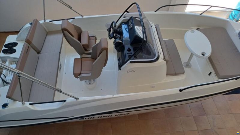 Quicksilver Active 605 Open