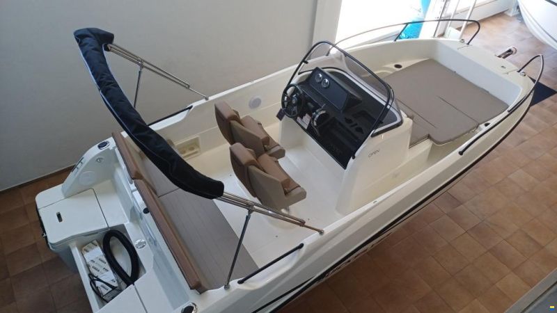 Quicksilver Active 605 Open