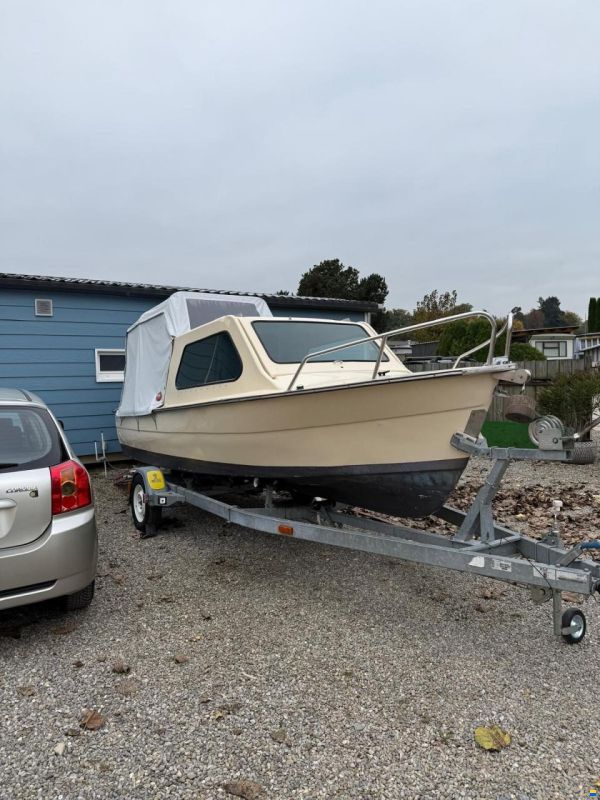 Hodler Fischerboot 595