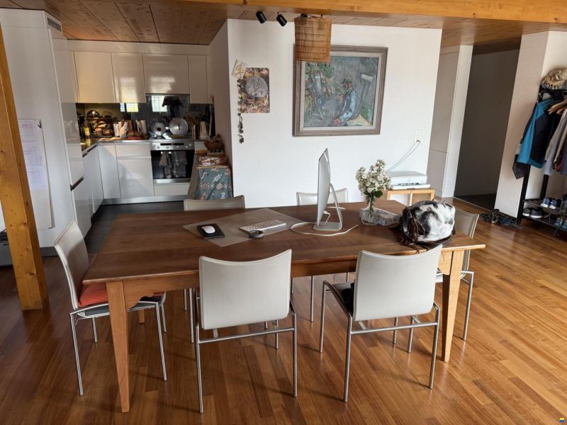 2 1/2 Zimmerwohnung mit Bootsplatz