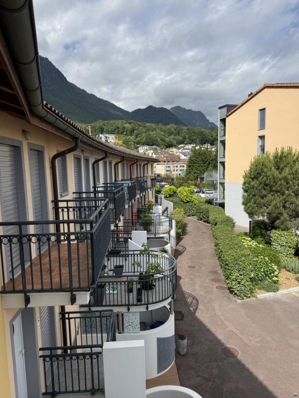 2 1/2 Zimmerwohnung mit Bootsplatz