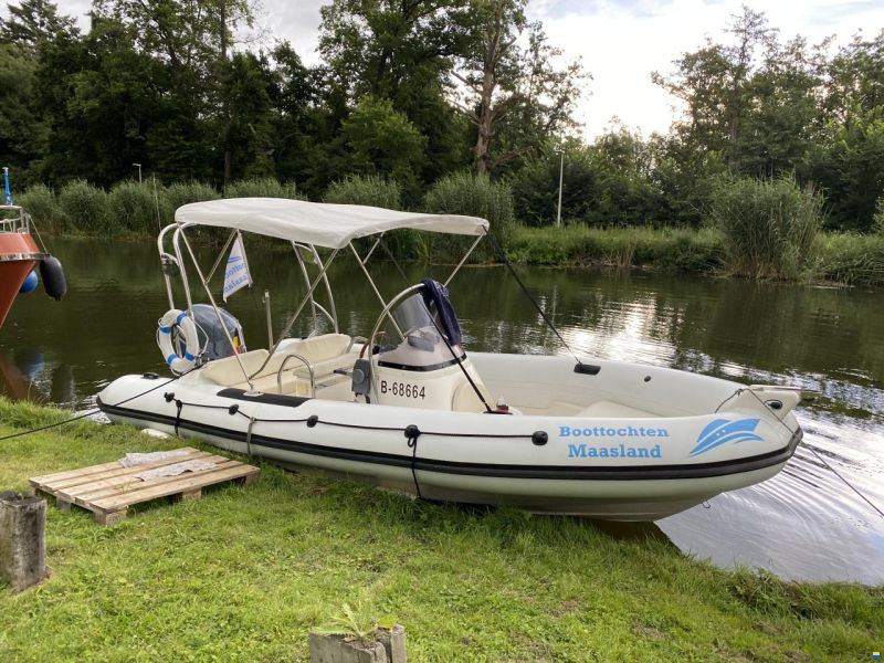 Silver Marine Phoenix 610