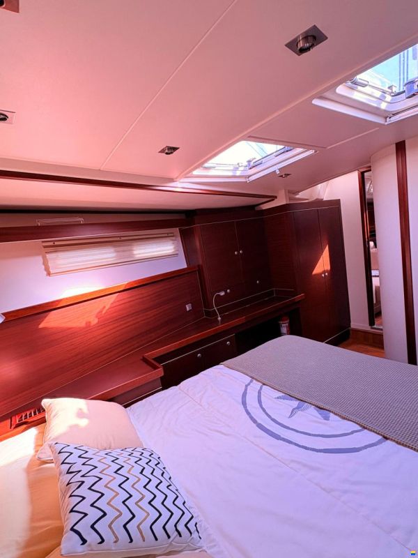 Hanse 545