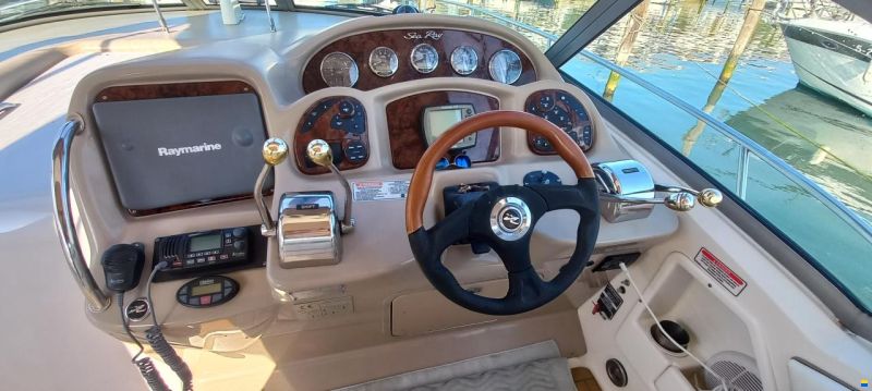 Sea Ray 355 Sundancer