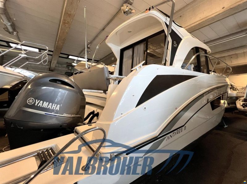 Beneteau Antares 9