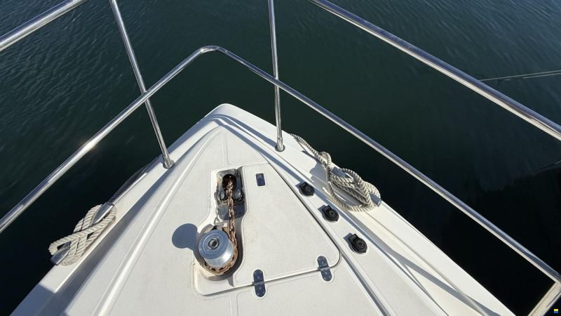 Azimut 46