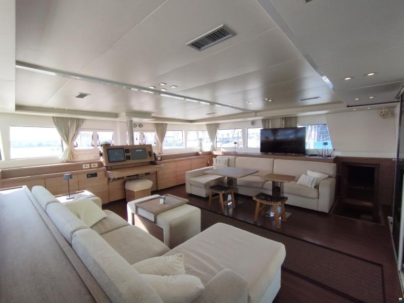 Lagoon 620