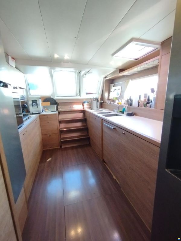 Lagoon 620