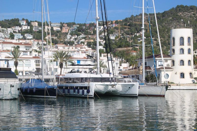 Lagoon 620