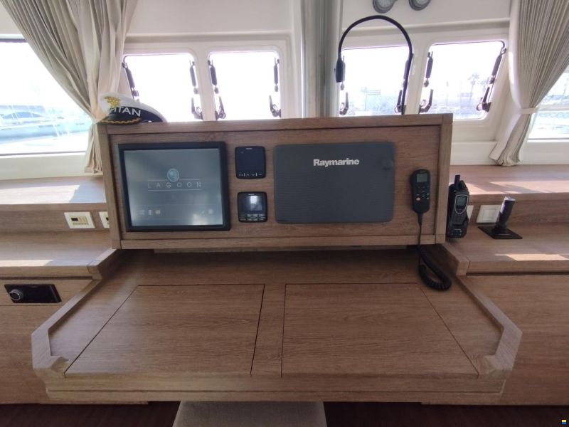 Lagoon 620