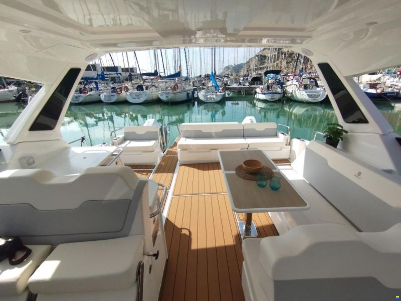 AQUILA 36 SPORT