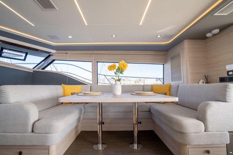 AQUILA 46 YACHT