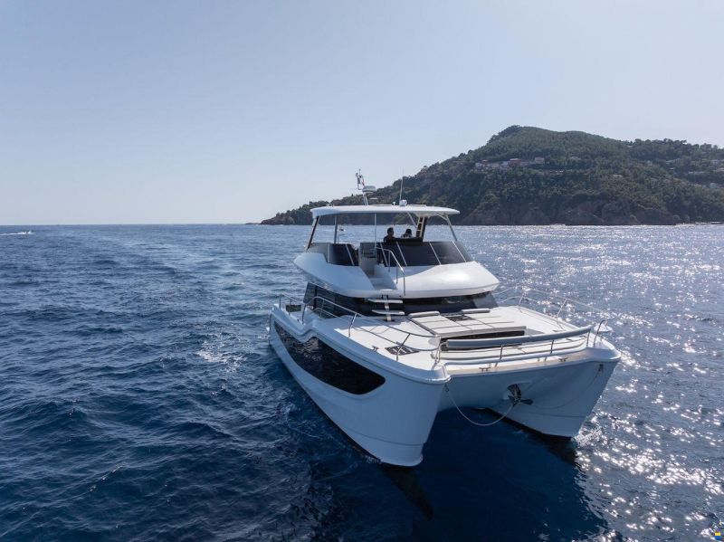 AQUILA 46 YACHT