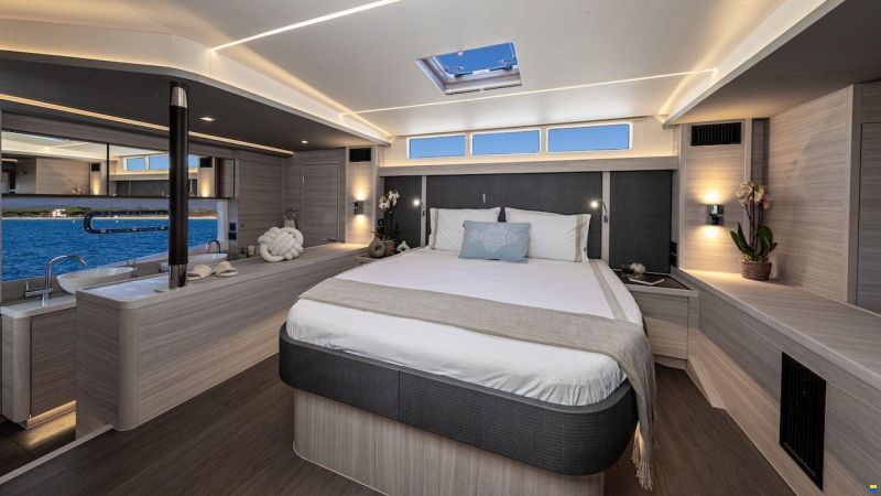 AQUILA 46 YACHT