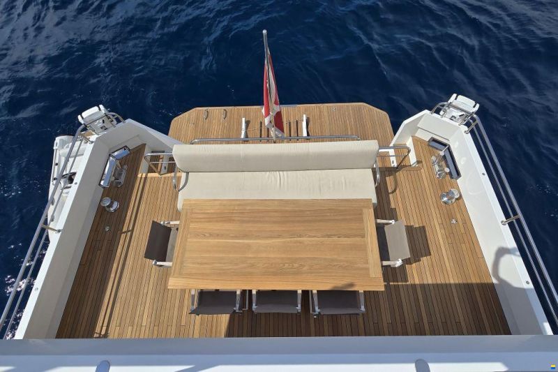 Delta Powerboats 88 Carbon