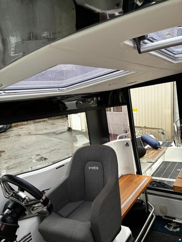 XO Boats 270 Cabin OB