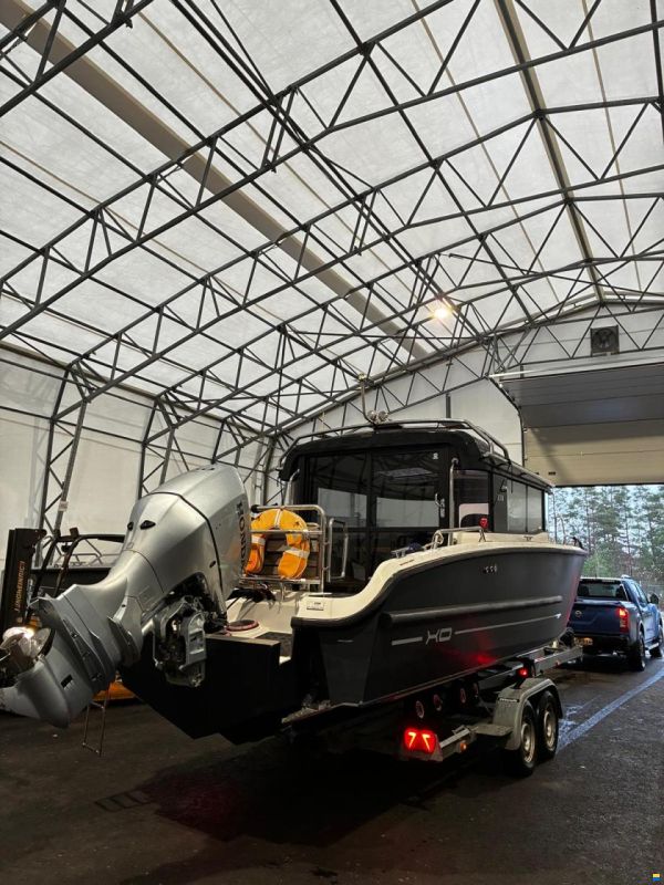 XO Boats 270 Cabin OB