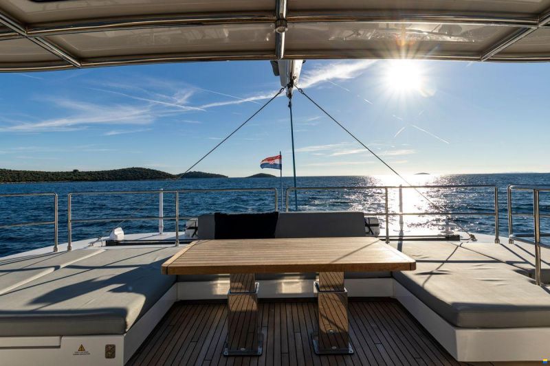 Sunreef 60 SAILING